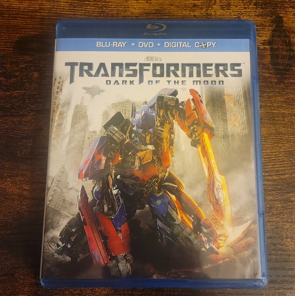 Transformers Dark of the Moon BluRay + DVD